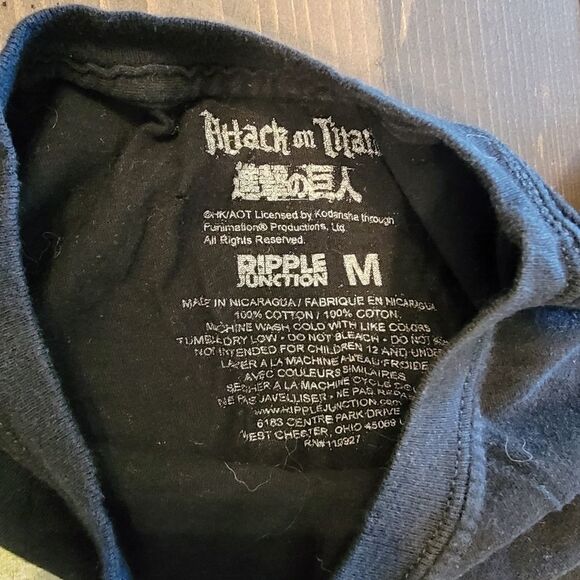 Ripple Junction Attack On Titan T-shirt Men’s Med - Picture 2 of 3